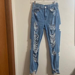 American Eagle Ripped Mom Jean